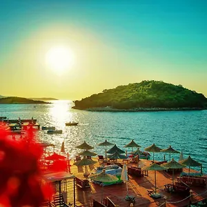 Summer Time Hotel Ksamil